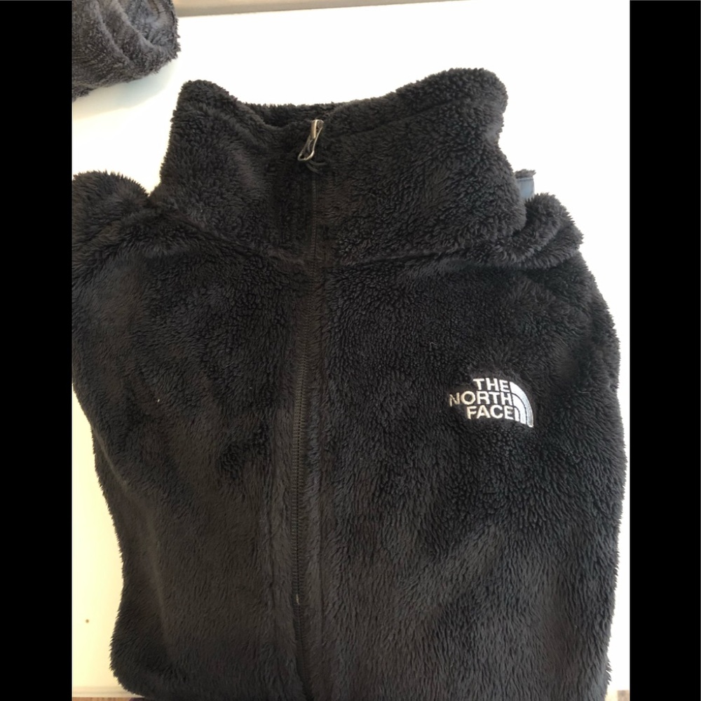 Black fleece north face jacket